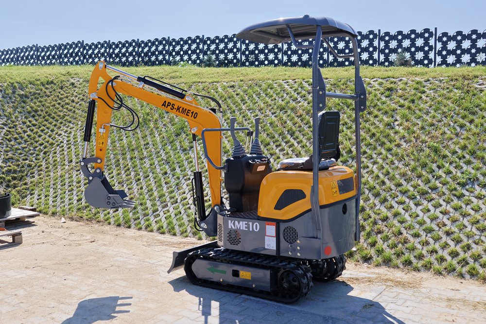 Miniexcavadora APS KME10 con brazo giratorio