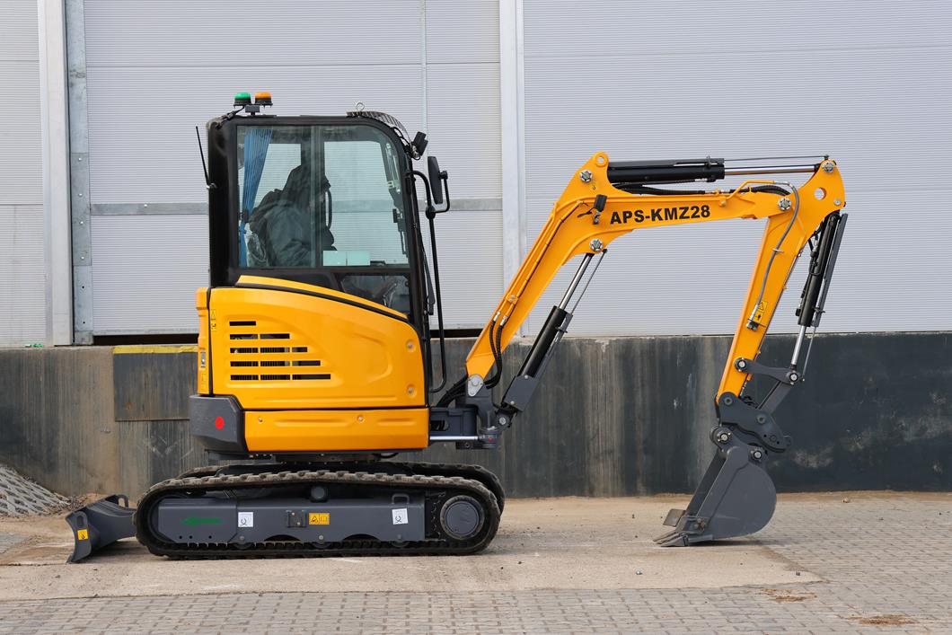 Mini excavadora APS KMZ 28 con brazo de torsión