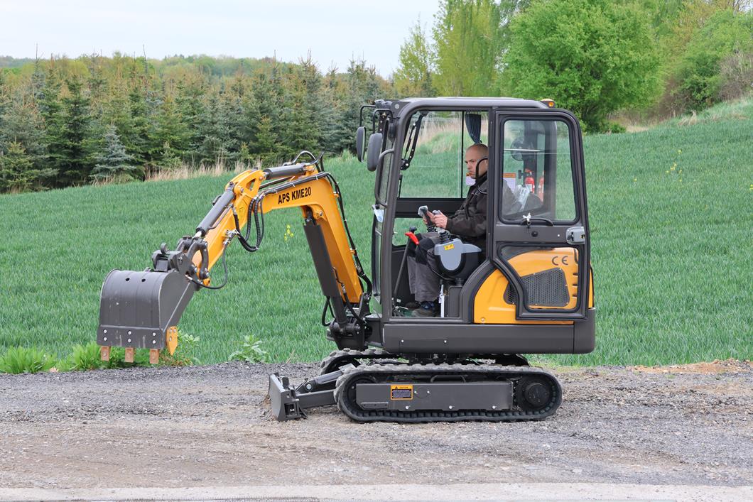 Miniexcavadora APS KME20