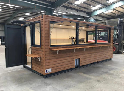 Contenedor Marítimo de 20 pies adaptado para Cafetería y Bar Gastronómico