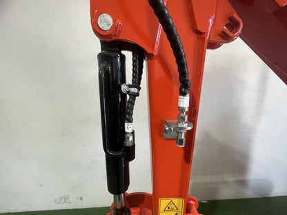 Mini Excavadora Giratoria BAIMSE 1800 kg, Motor Kubota de 3 Cilindros