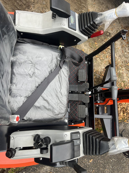 Mini Excavadora Giratoria Baimse 2500 kg, Motor de 3 Cilindros Kubota D1105 | Émeraude-Pelle
