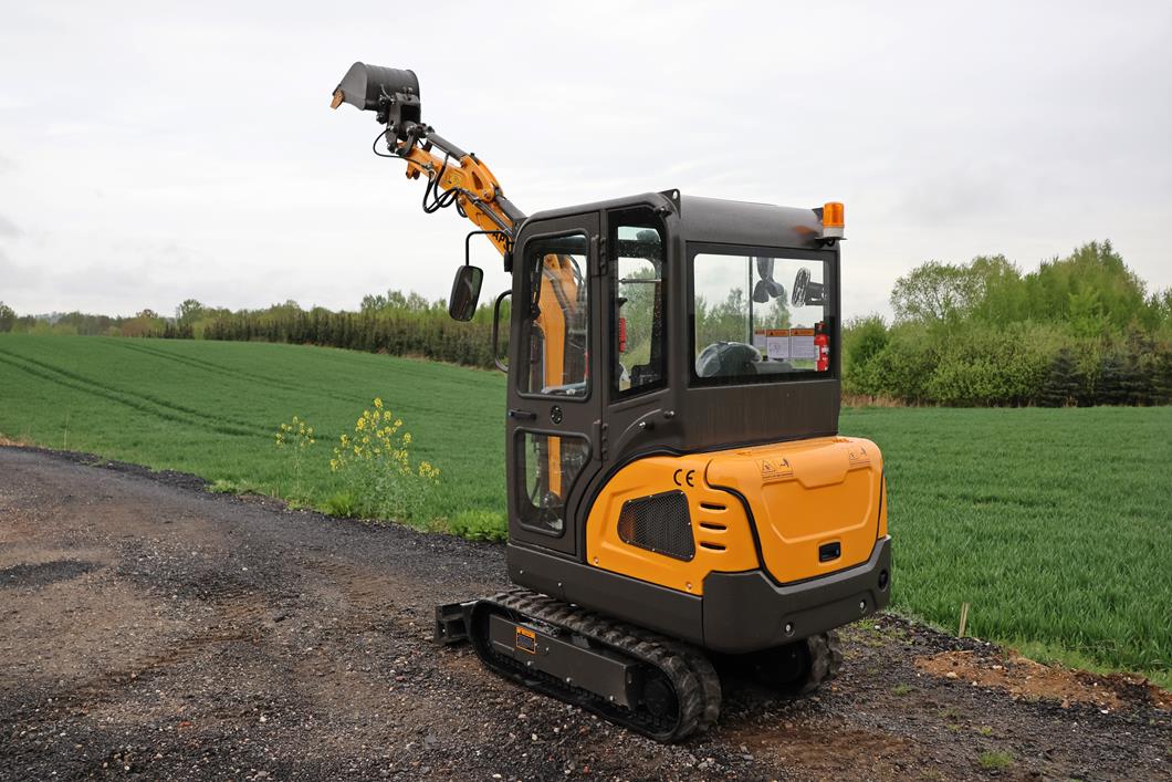 Miniexcavadora APS KME20