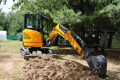 Mini excavadora APS KMZ 28 con brazo de torsión