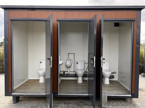 Contenedor Sanitario Tipo Pabellón con Triple Cabina ( Ref: S2103 )