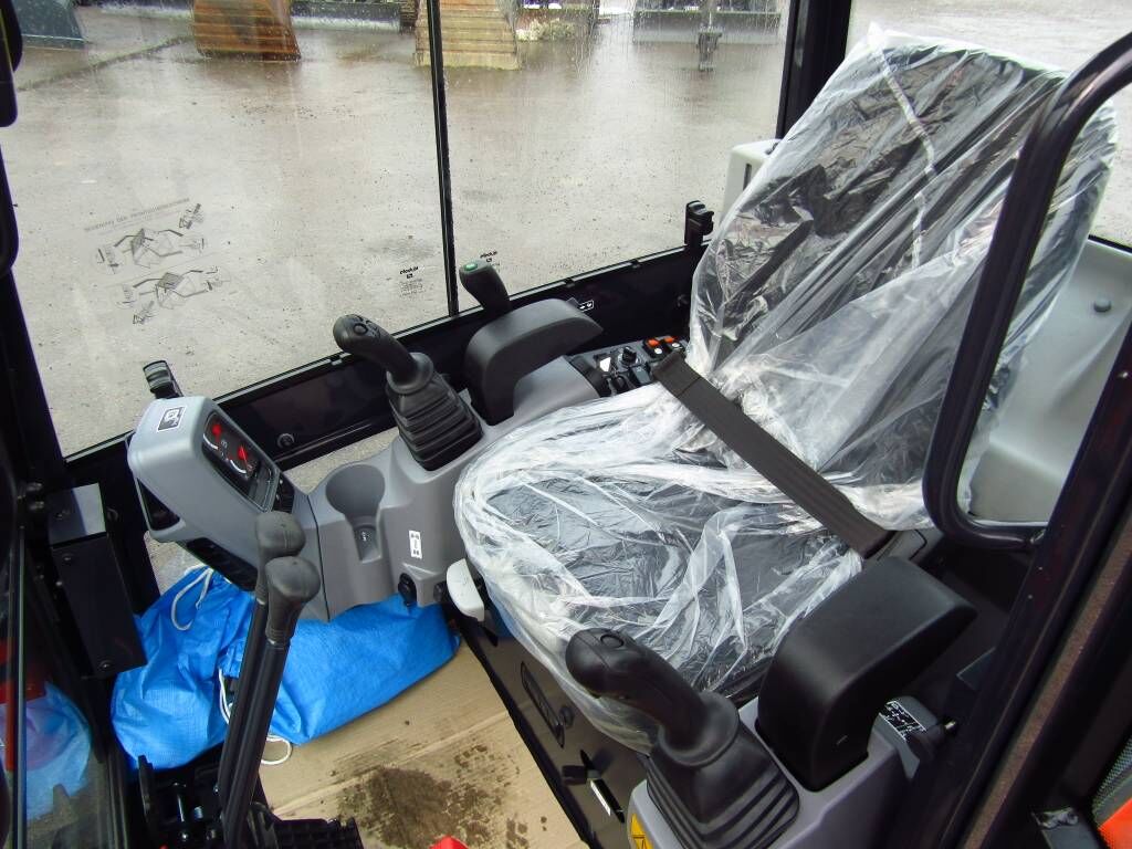 Mini excavadora Kubota KX019-4