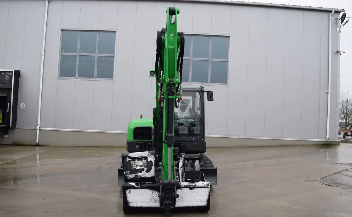 Miniexcavadora BOBCAT E85 + 3 cucharones / 8,5 T