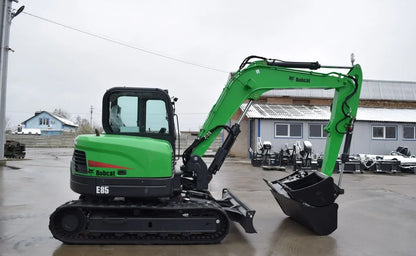 Miniexcavadora BOBCAT E85 + 3 cucharones / 8,5 T