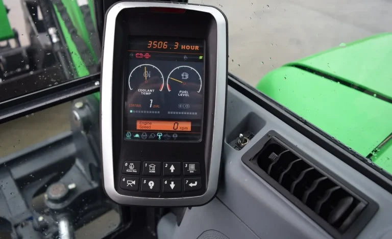 Miniexcavadora BOBCAT E85 + 3 cucharones / 8,5 T