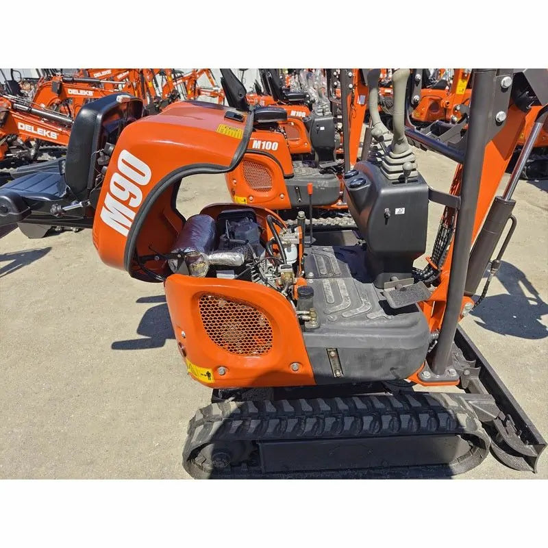 Mini-excavadora Deleks M90