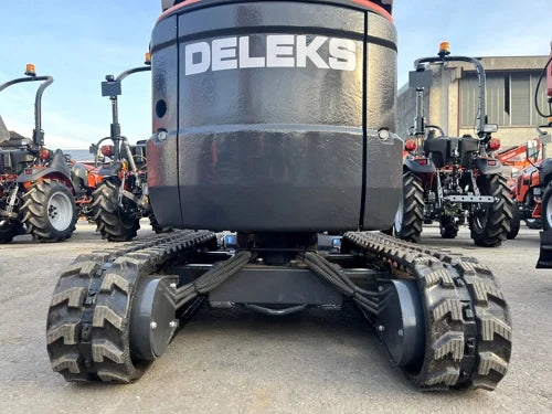 Miniexcavadora compacta 1 ton, motor Kubota 3 cilindros diésel, giro cero