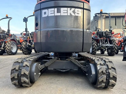 Miniexcavadora compacta 1 ton, motor Kubota 3 cilindros diésel, giro cero