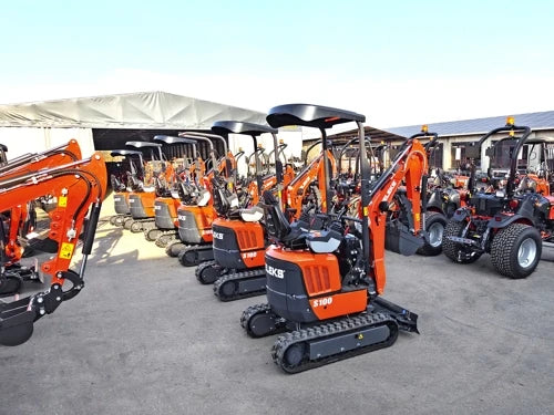 Miniexcavadora compacta 1 ton, motor Kubota 3 cilindros diésel, giro cero