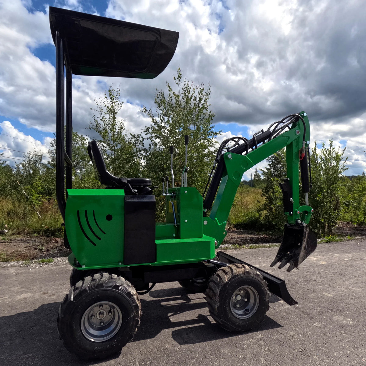 Miniexcavadora sobre ruedas Caivu HFT7