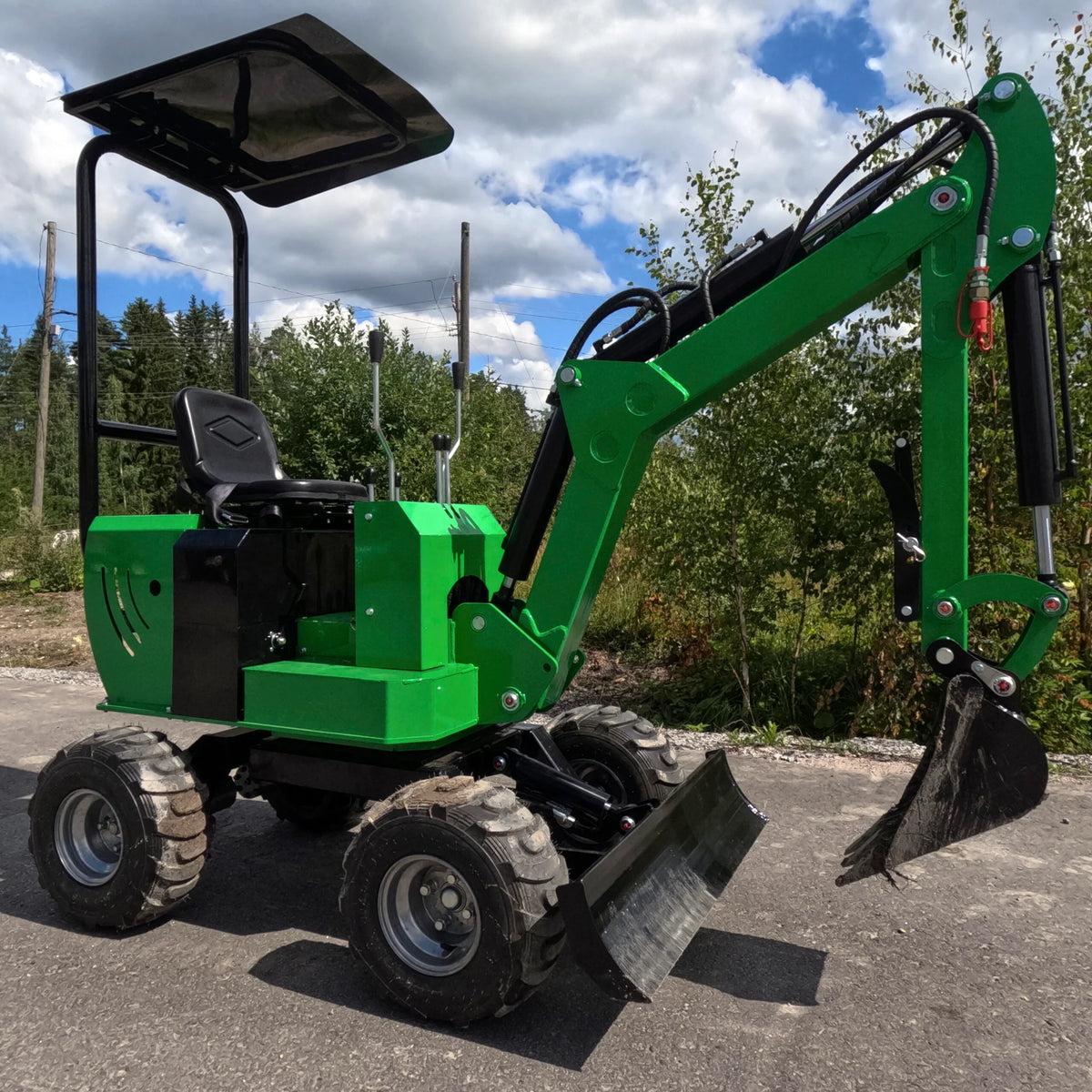 Miniexcavadora sobre ruedas Caivu HFT7