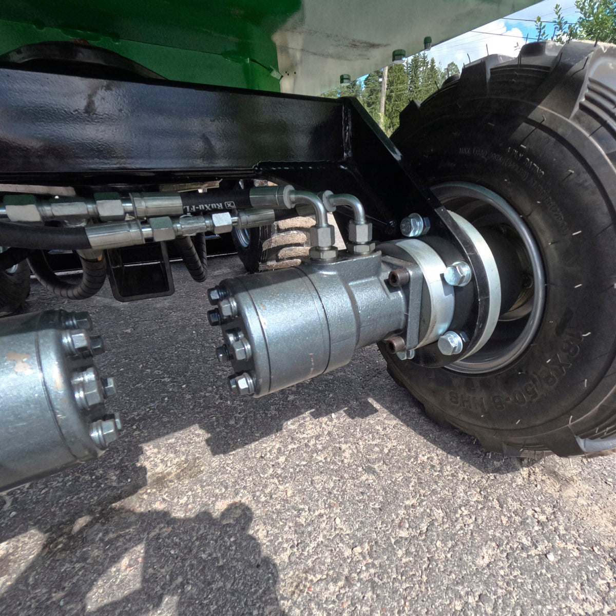 Miniexcavadora sobre ruedas Caivu HFT7