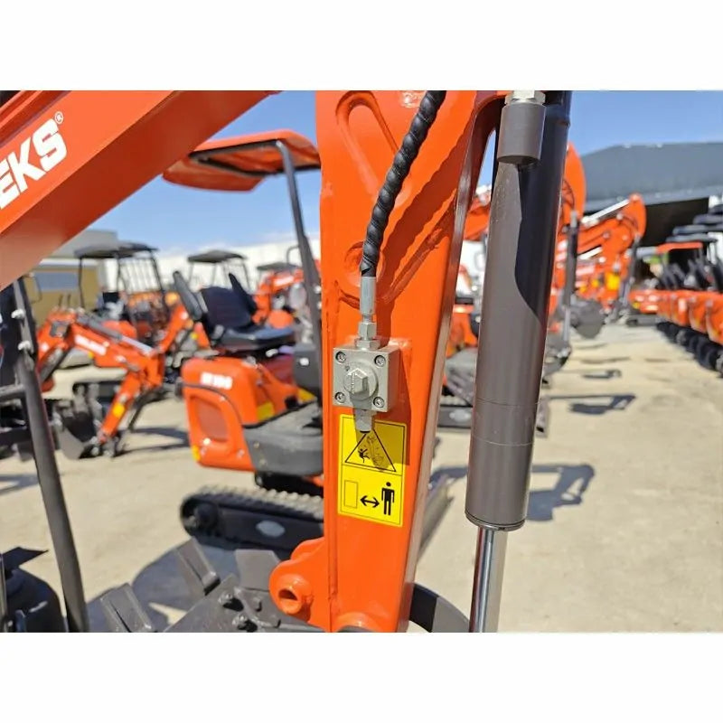 Mini-excavadora Deleks M90